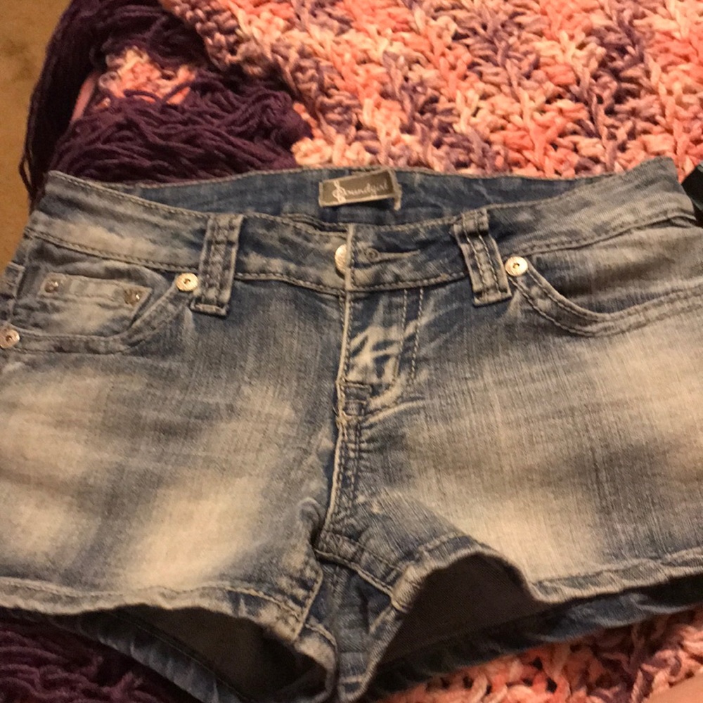 Short shorts